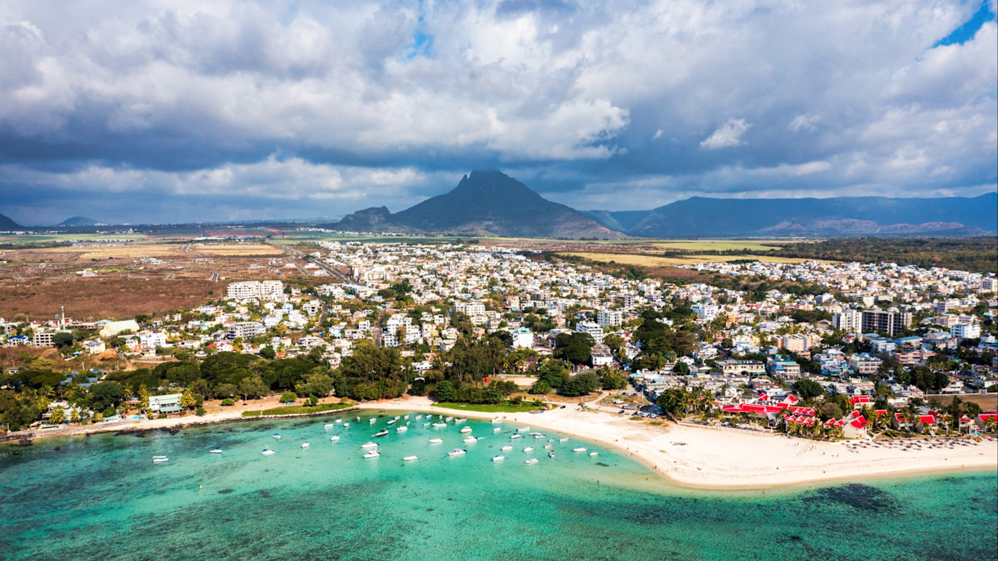 Car hire and car rental in Flic en Flac Mauritius